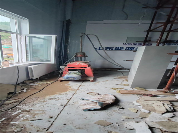 乌苏地基基础下沉墙体裂缝加固注浆顶升施工